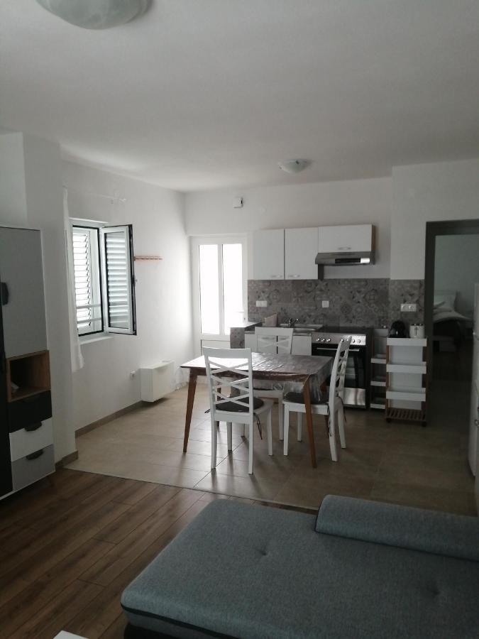 Apartment Rab Town Exterior foto